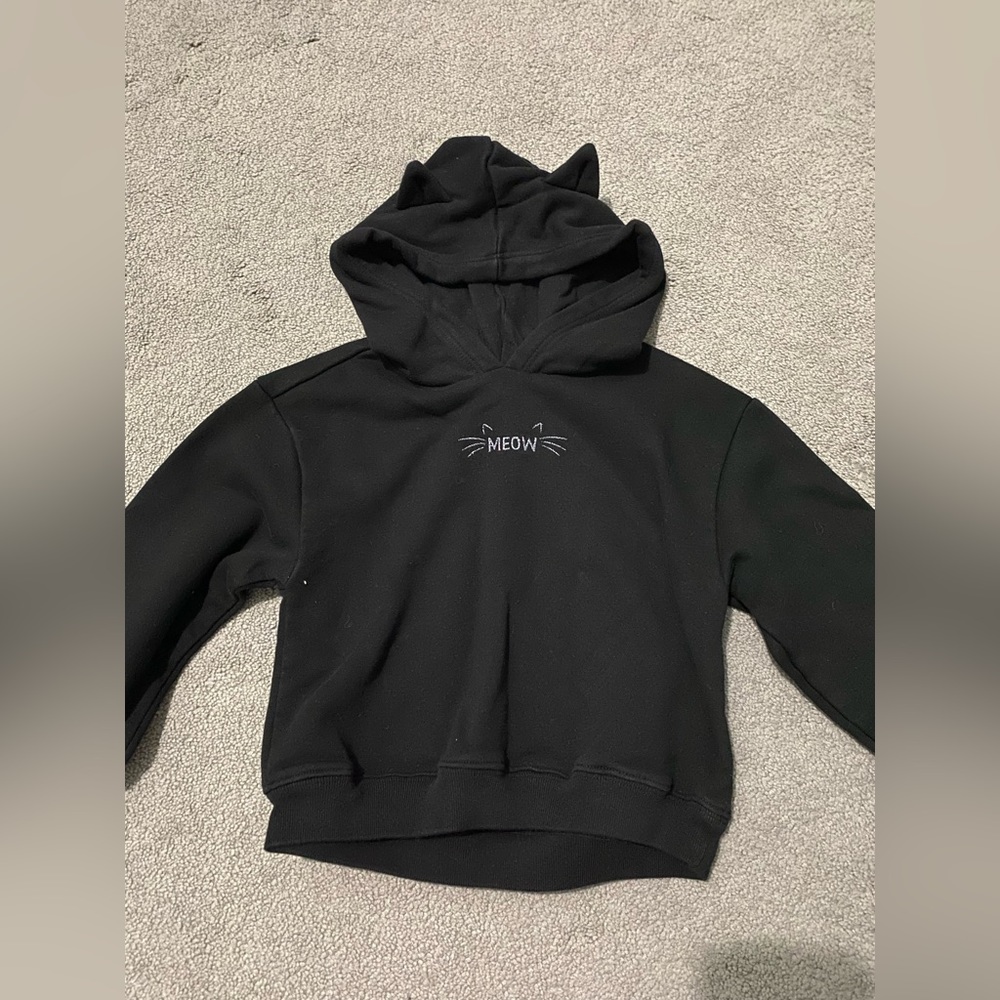 Cat sweatshirt